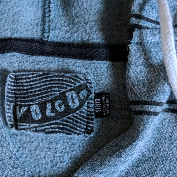 Volcom pull over - Picture 2 of 4
